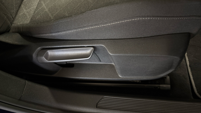 Volkswagen Golf 1.5 TSI 150 Life 5dr Petrol Hatchback